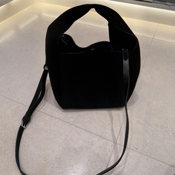 Toteme suede bucket bag - Picture 6 of 9